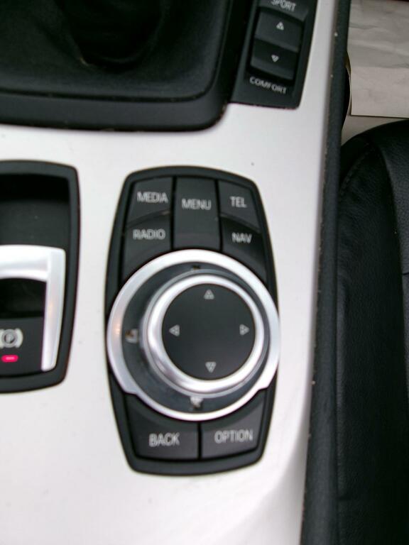 BMW Z4 Convertible White #16