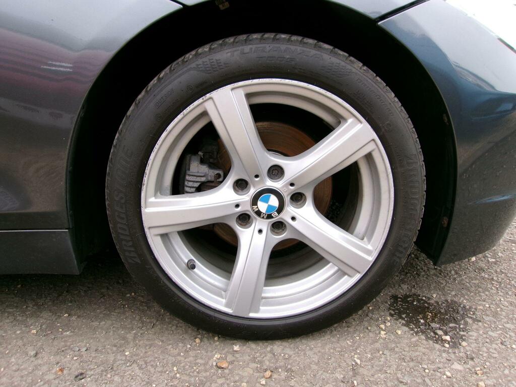 BMW Z4 Convertible White #30