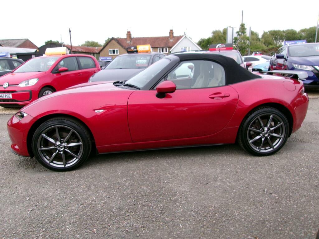Mazda MX-5 Sport Nav Convertible Red #8