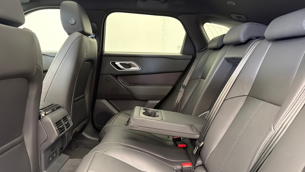 Land Rover Range Rover Velar Dynamic Se Grey #38