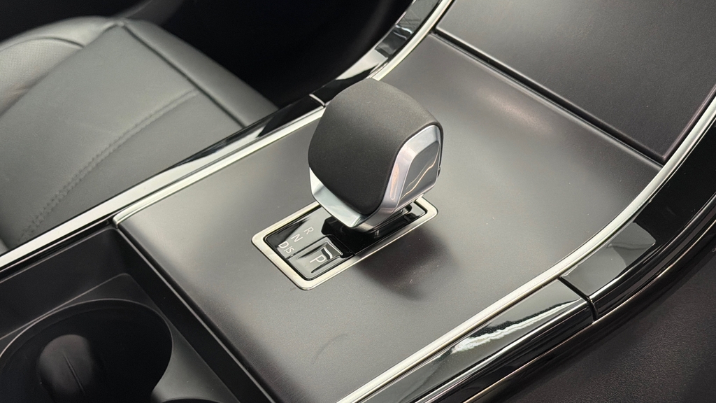 Land Rover Range Rover Velar Dynamic Se Grey #13