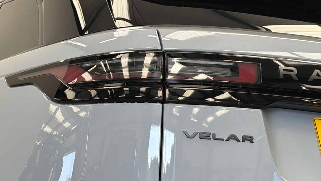 Land Rover Range Rover Velar Dynamic Se Grey #19