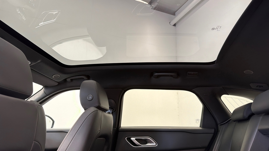 Land Rover Range Rover Velar Dynamic Se Grey #37