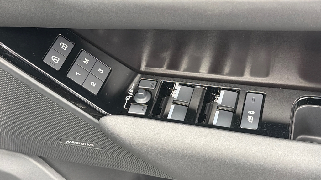 Land Rover Range Rover Velar Dynamic Se Grey #41