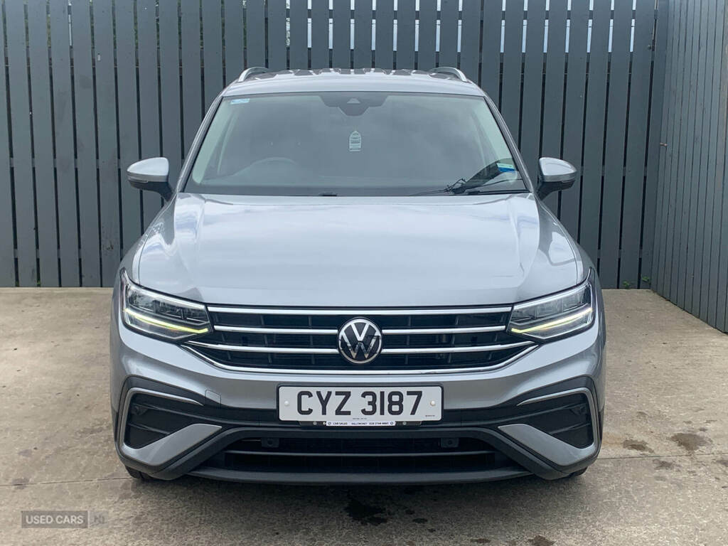 Volkswagen Tiguan Allspace 1.5 Tsi Life Dsg Silver #2