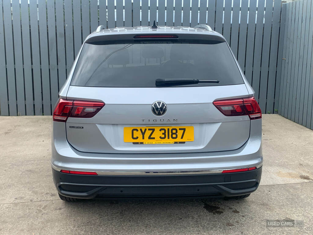 Volkswagen Tiguan Allspace 1.5 Tsi Life Dsg Silver #4