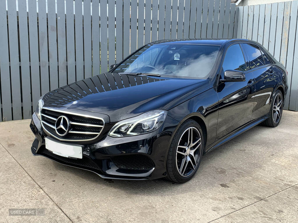 Mercedes-Benz E Class E220 Bluetec Amg Night Edition 7G-tronic Black