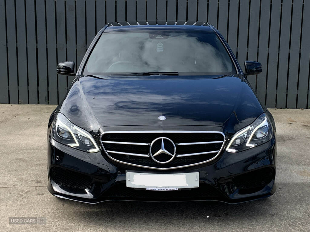 Mercedes-Benz E Class E220 Bluetec Amg Night Edition 7G-tronic Black #2