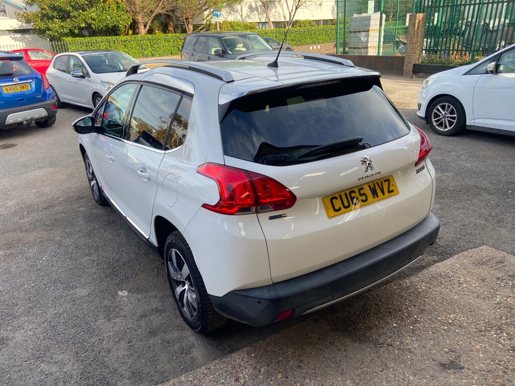 Peugeot 2008 1.2 Puretech Allure Suv Eat Euro 6 Ss White #3
