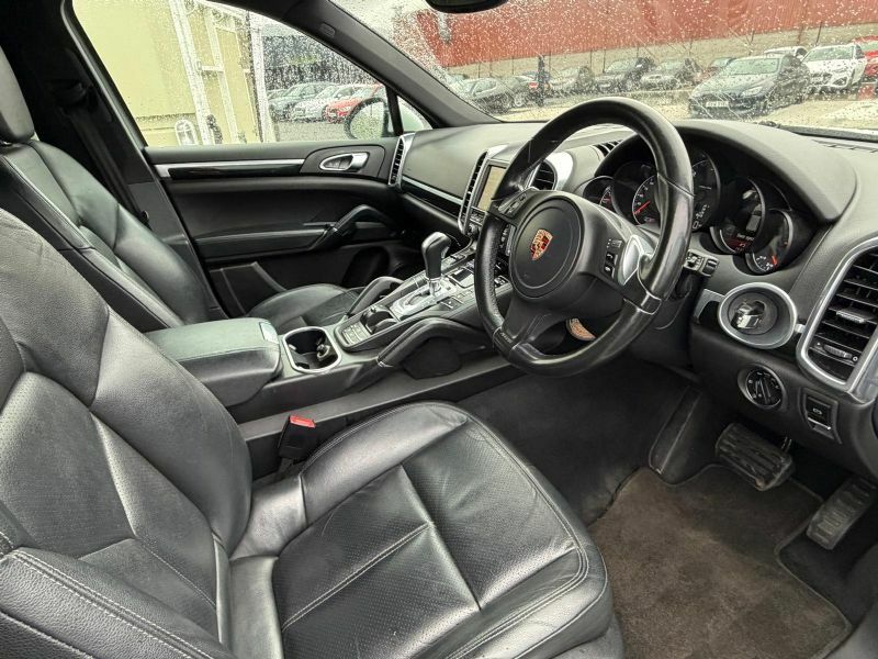 Porsche Cayenne V6 D Tiptronic White #2