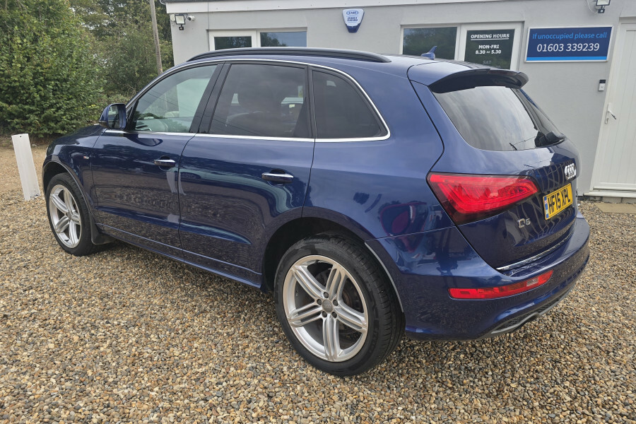 Audi Q5 Estate Grey #19
