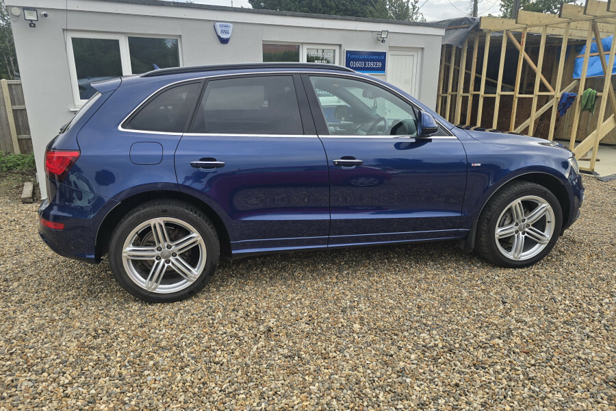 Audi Q5 Estate Grey #15