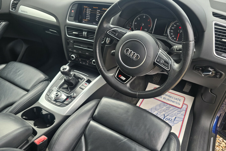 Audi Q5 Estate Grey #11