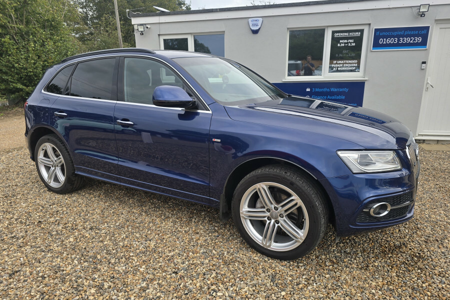 Audi Q5 Estate Grey #14