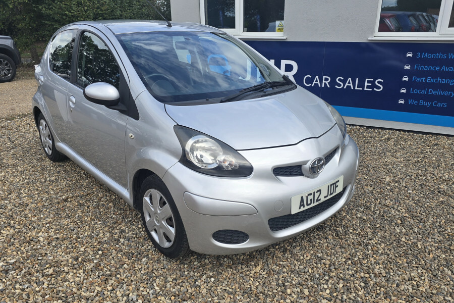 Toyota Aygo Hatchback Silver