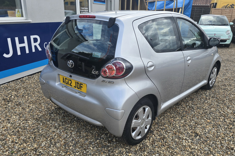 Toyota Aygo Plus White #14