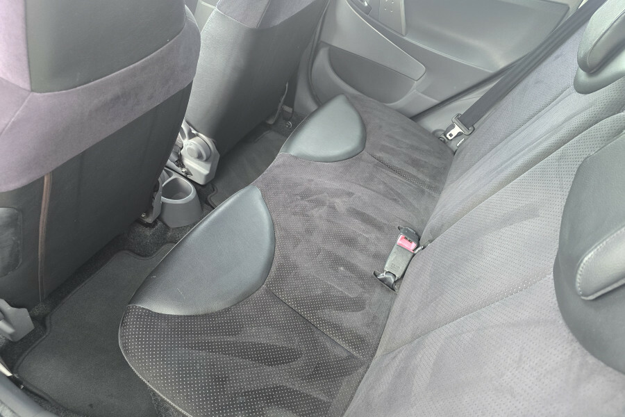 Toyota Aygo Hatchback Silver #3