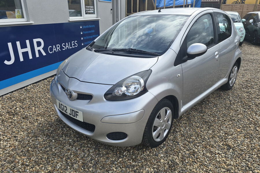Toyota Aygo Plus White #9