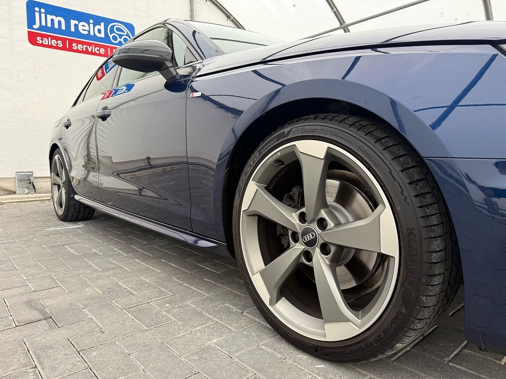 Audi A4 Tdi Black Edition Blue #3