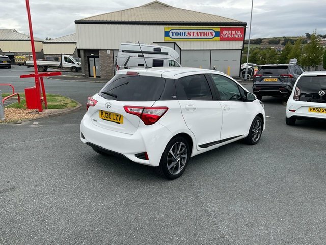 Toyota Yaris 1.5 Vvt-i Y20 Bi-tone Hatchback White #3