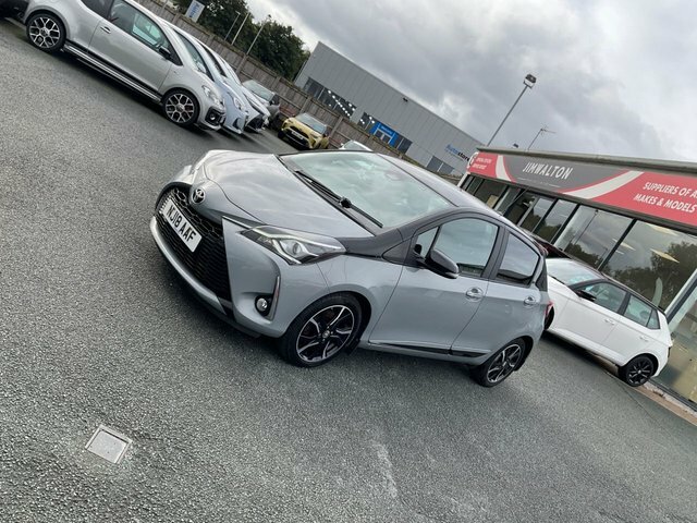 Toyota Yaris 1.5 Vvt-i Blue Bi-tone Hatchback Blue #6