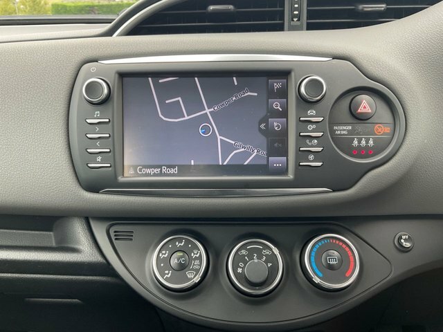 Toyota Yaris 1.5 Vvt-i Icon Tech Hatchback Eu Grey #5