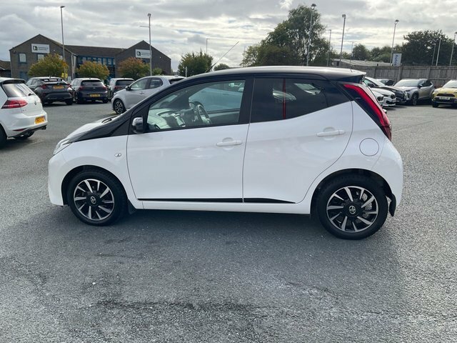 Toyota Aygo Hatchback Black #18