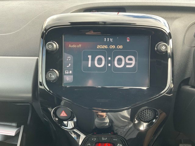 Toyota Aygo Hatchback Black #27