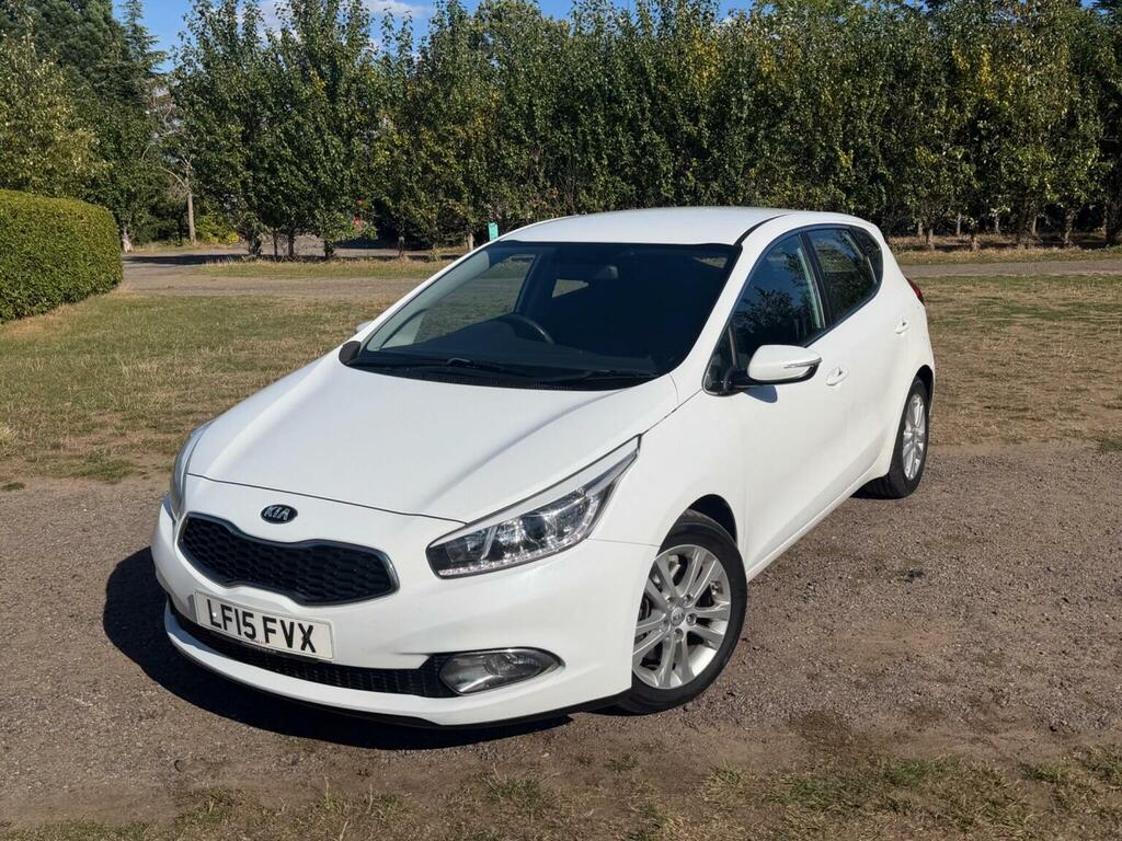 Kia Ceed 1.6 Crdi 2 Euro 5 White #4