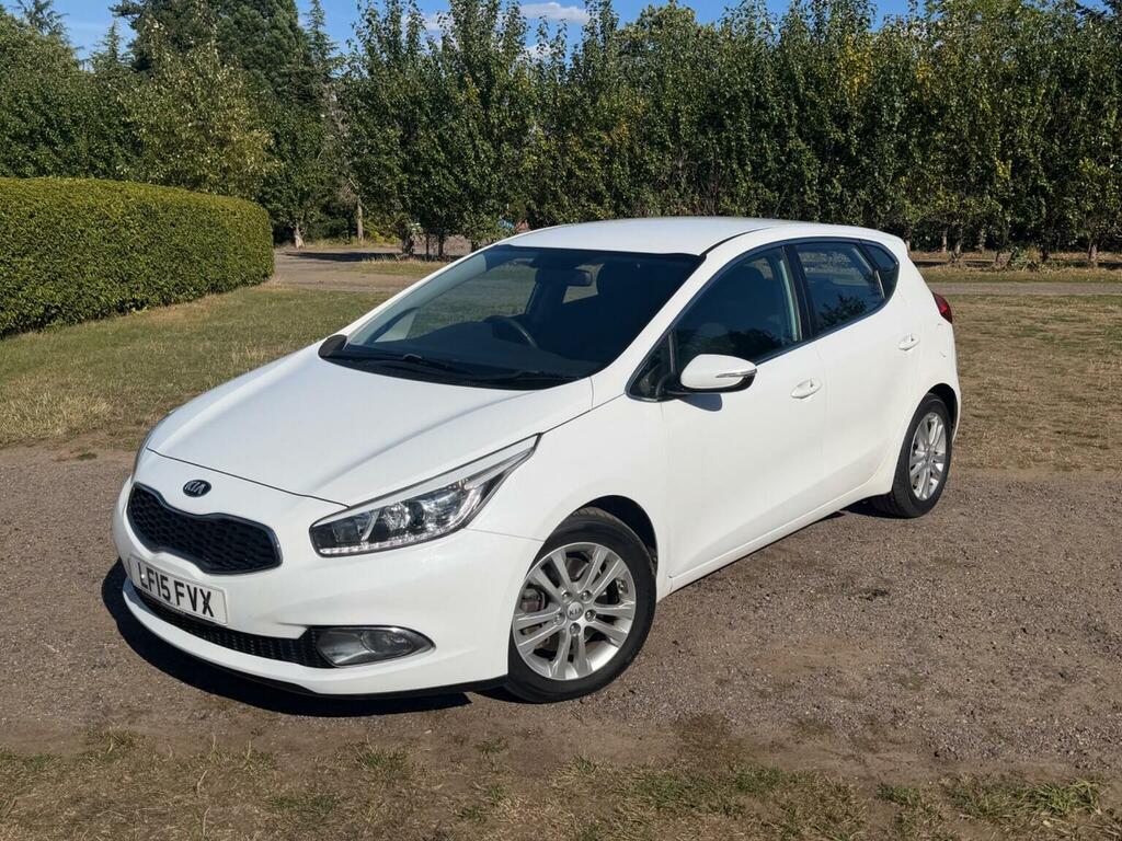 Kia Ceed 1.6 Crdi 2 Euro 5 White #3