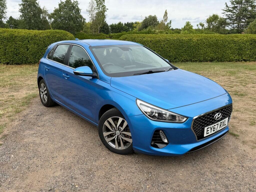 Hyundai I30 Hatchback Red #12