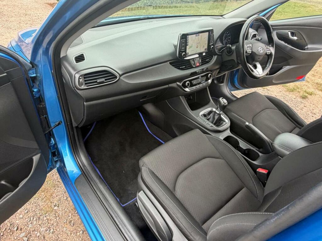 Hyundai I30 Hatchback Red #37