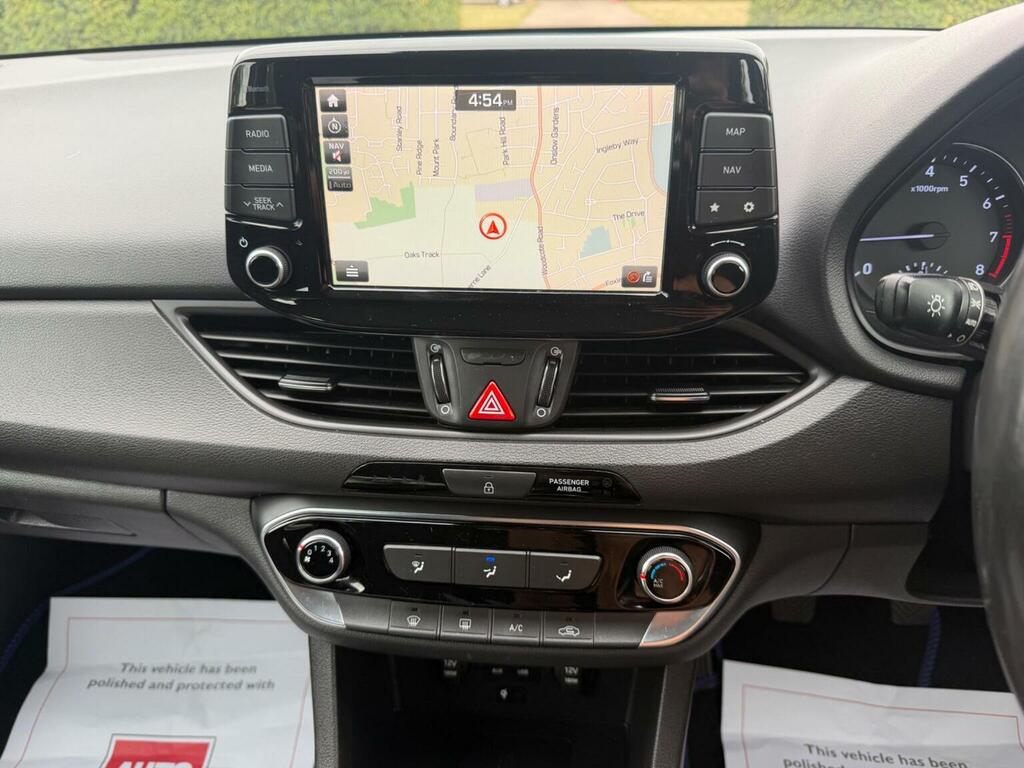 Hyundai I30 Hatchback Red #39