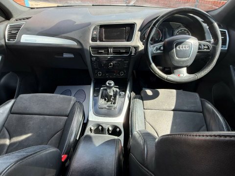 Audi Q5 2.0 Tdi S #24