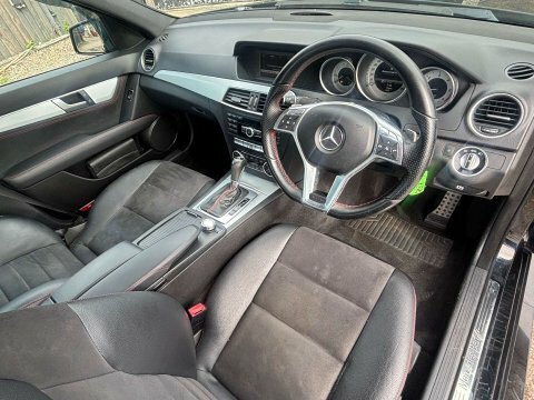 Mercedes-Benz C Class Executive Se Cdi Blueefficiency Black #57