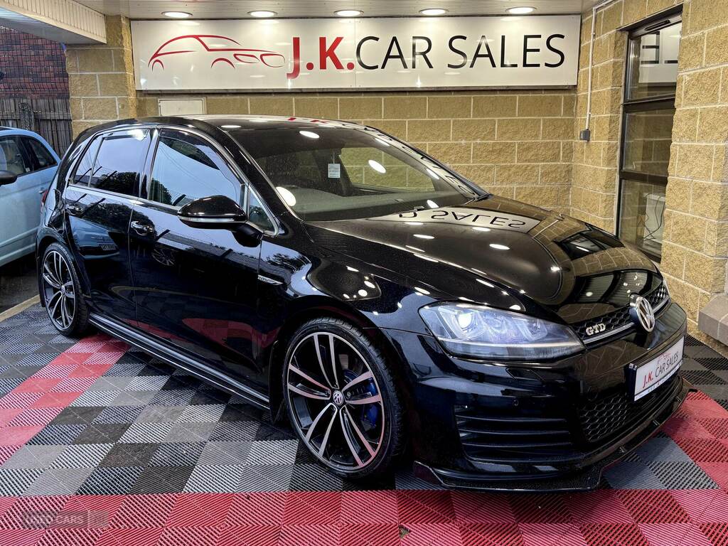 Volkswagen Golf 2.0 Tdi Gtd Dsg Black