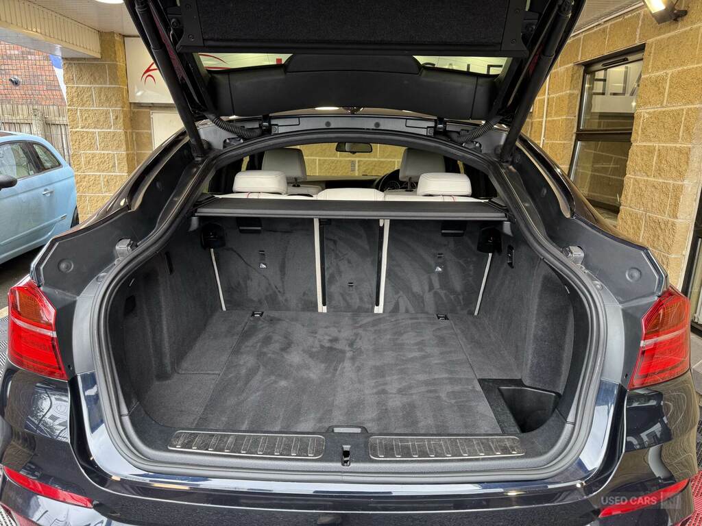 BMW X4 Diesel Black #30