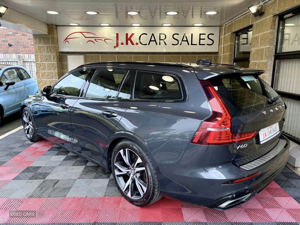 Volvo V60 2.0 D3 R Design Grey #5
