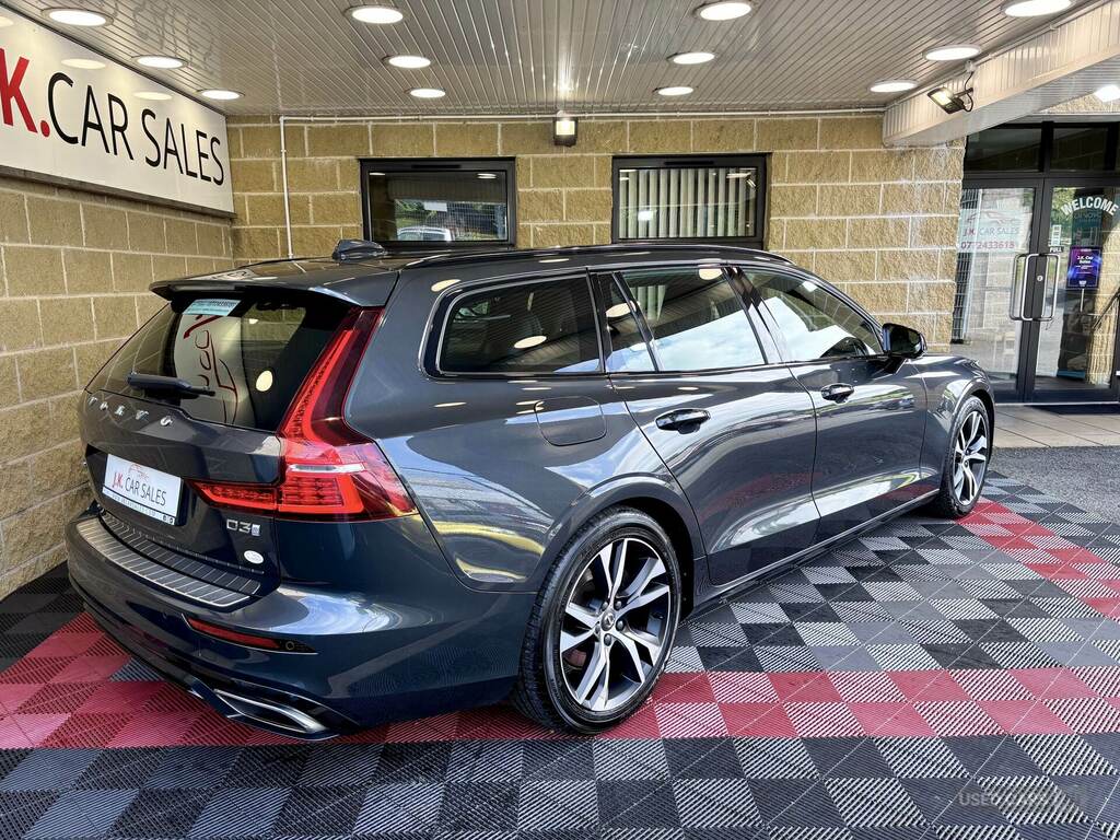 Volvo V60 2.0 D3 R Design Grey #2