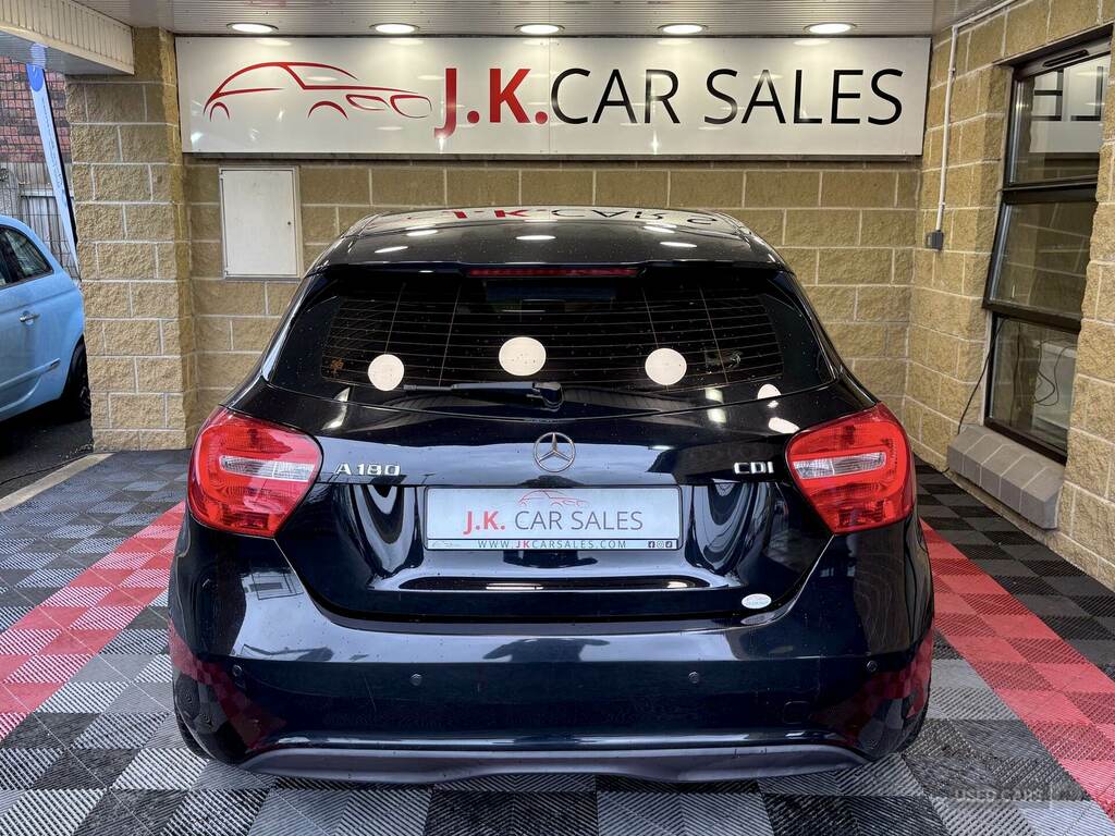 Mercedes-Benz A Class A180 1.5 Cdi Se Black #4