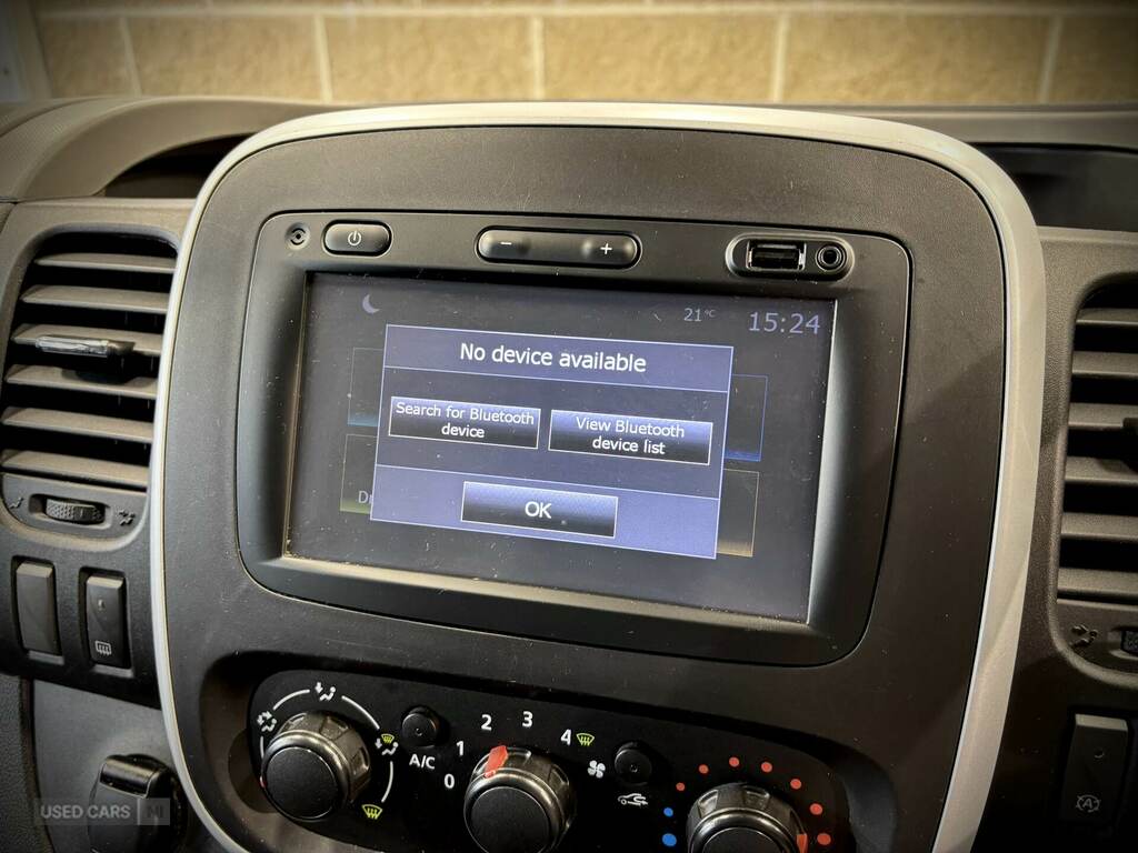 Renault Trafic 1.6 Sport Nav Energy Black #18