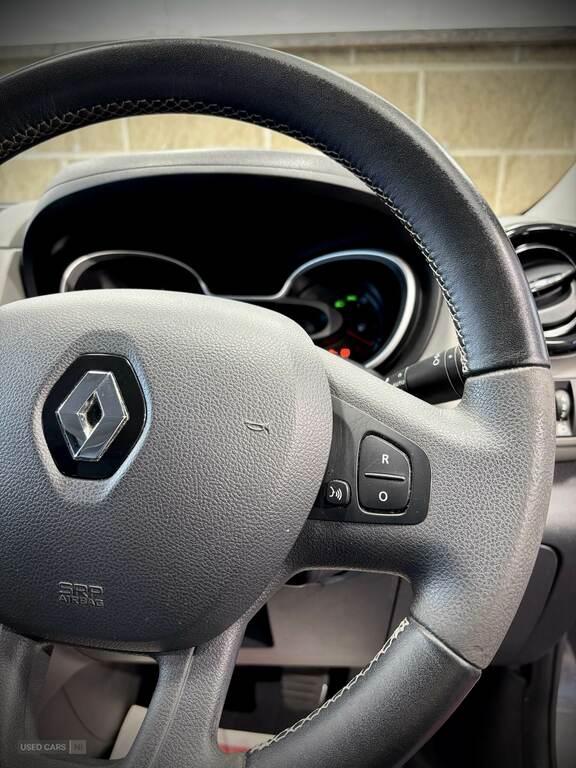 Renault Trafic 1.6 Sport Nav Energy Black #10