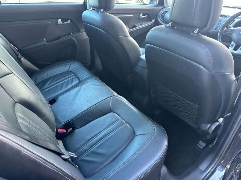 Kia Sportage  Black #19