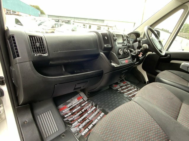 Citroen Relay 2.2 Bluehdi 35 Enterprise FY21NWM White #5