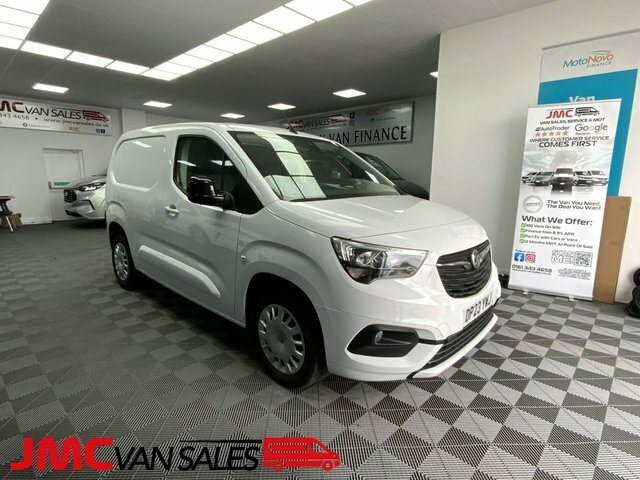 Vauxhall Combo 1.5 Turbo D 2300 White