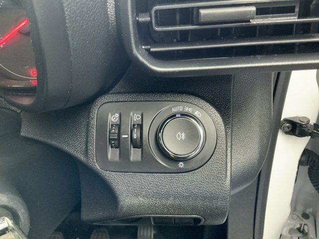 Vauxhall Combo 1.5 Turbo D 2300 Prime Panel Van 6Dr White #17