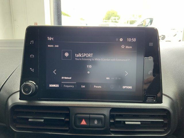 Vauxhall Combo 1.5 Turbo D 2300 Prime Panel Van 6Dr White #14