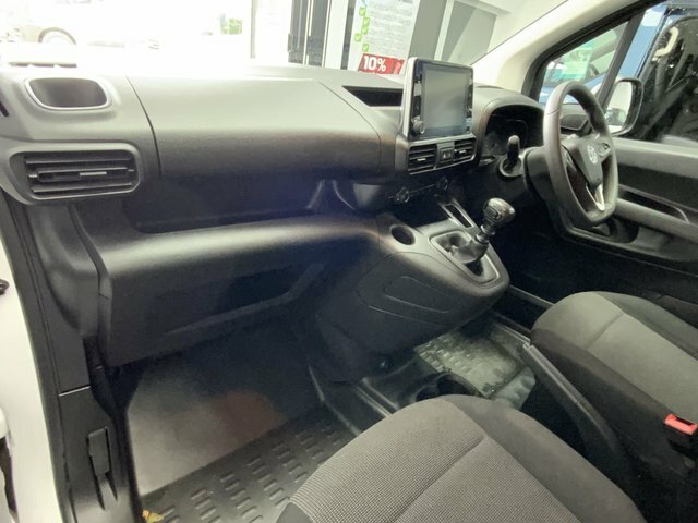 Vauxhall Combo 1.5 Turbo D 2300 Prime Panel Van 6Dr White #12