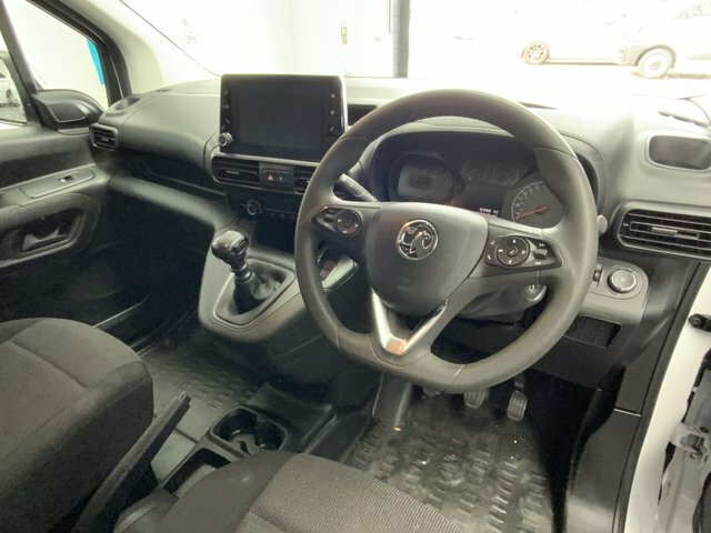 Vauxhall Combo 1.5 Turbo D 2300 Prime Panel Van 6Dr White #8