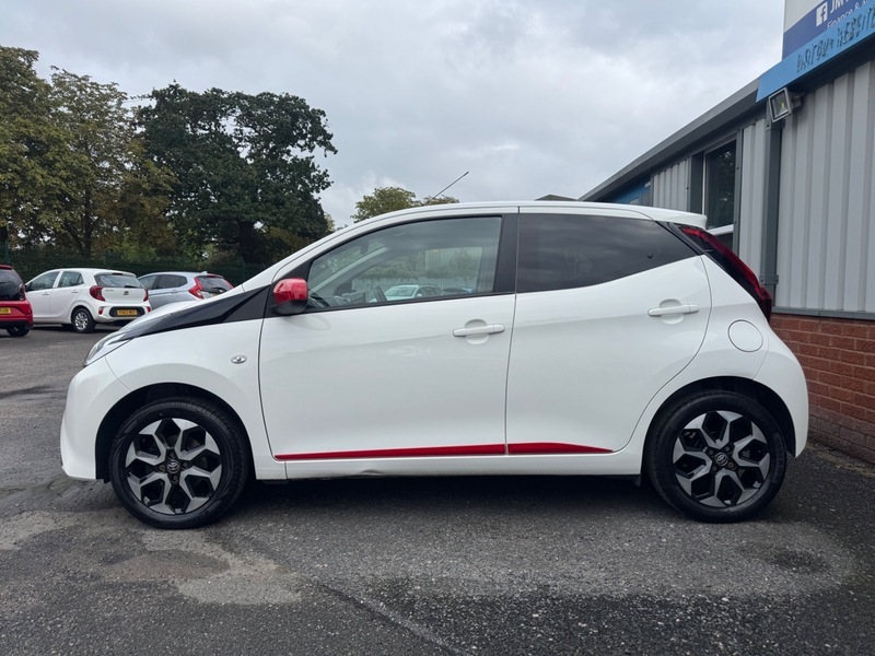 Toyota Aygo Vvt-i X-trend Tss White #6